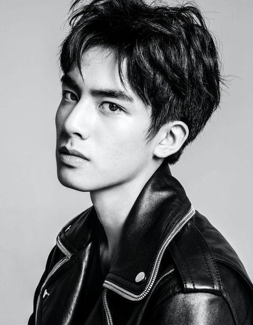 娱乐圈爆料君宋威龙,娱乐圈爆料君的星光之路 第2张 娱乐圈爆料君宋威龙,娱乐圈爆料君的星光之路 第2张